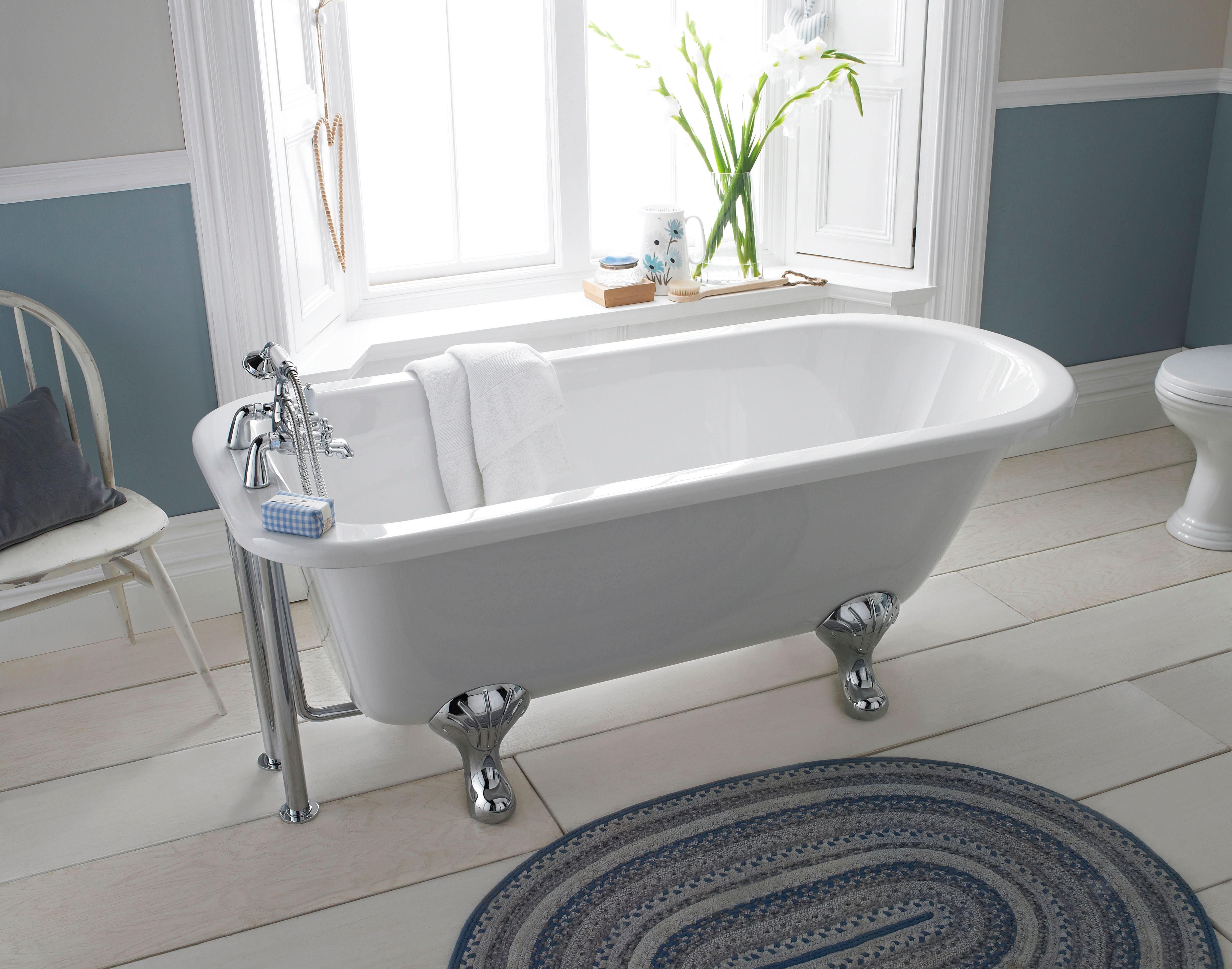Old London Barnsbury Freestanding Bath Tub with Deacon Leg Set, Durable Single Ended Traditional Bathroom Style in White, 1700mm