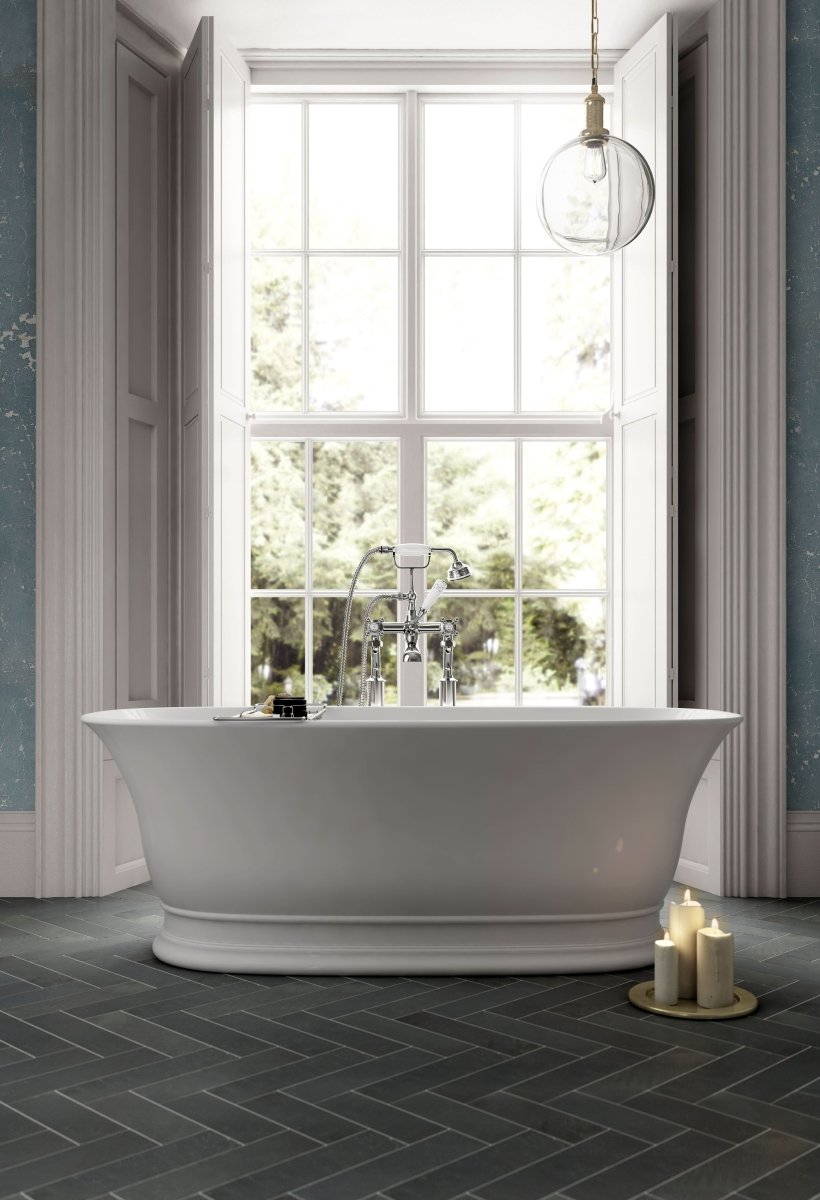 Old London Farringdon Oval Freestanding Bath Tub with Push Button Waste, Durable Acrylic Designer Bathtub in White, 1555x740mm