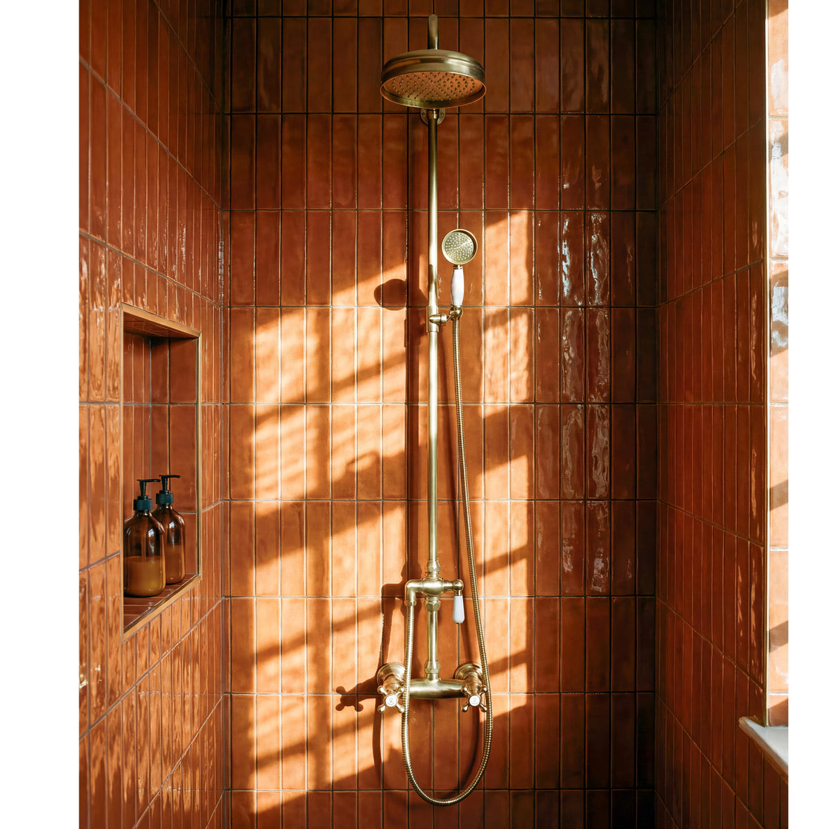 Omega Traditional Thermostatic Bar Shower Valve - 1245mm