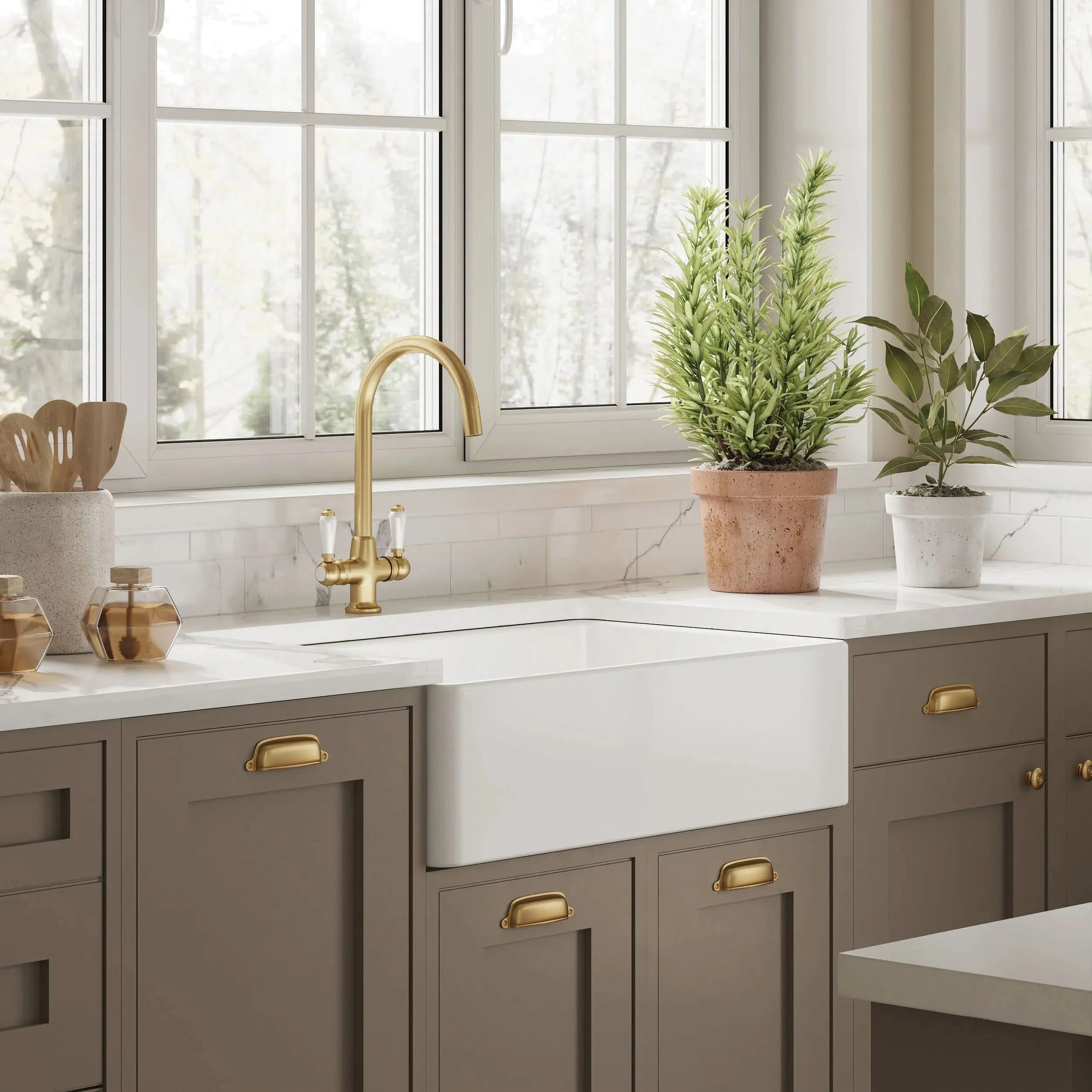 Nuie Single Bowl Butler Sink With Offset Waste