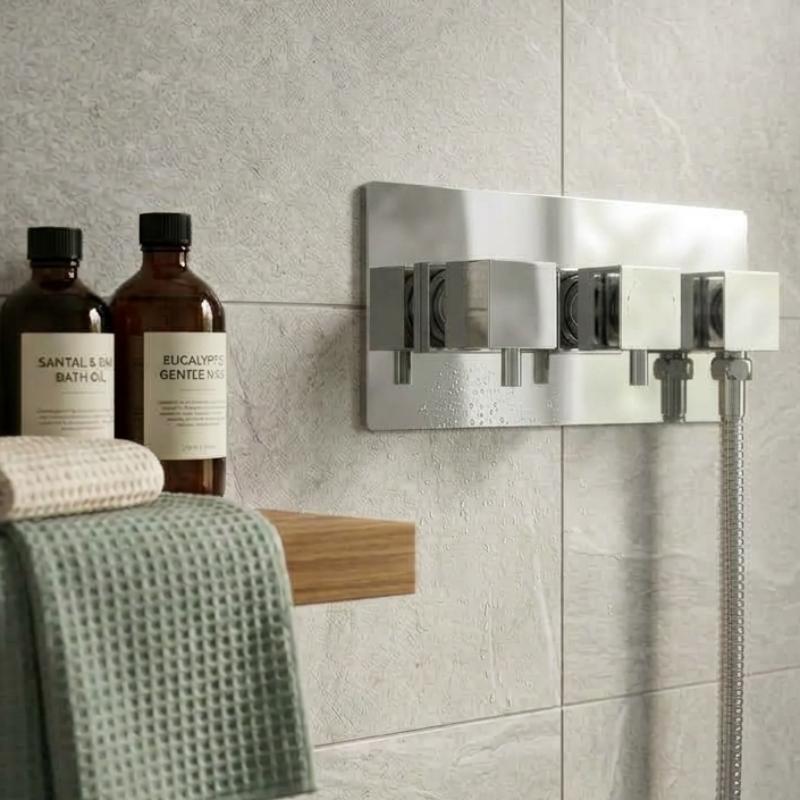 Knurl 2 Outlet Horizontal Concealed Shower Valve With Diverter - Chrome