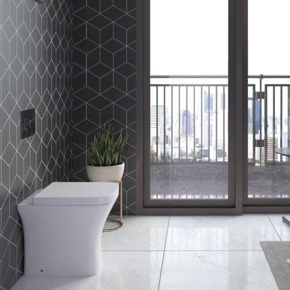 Petite Modern Flooratanding Bathroom Suite