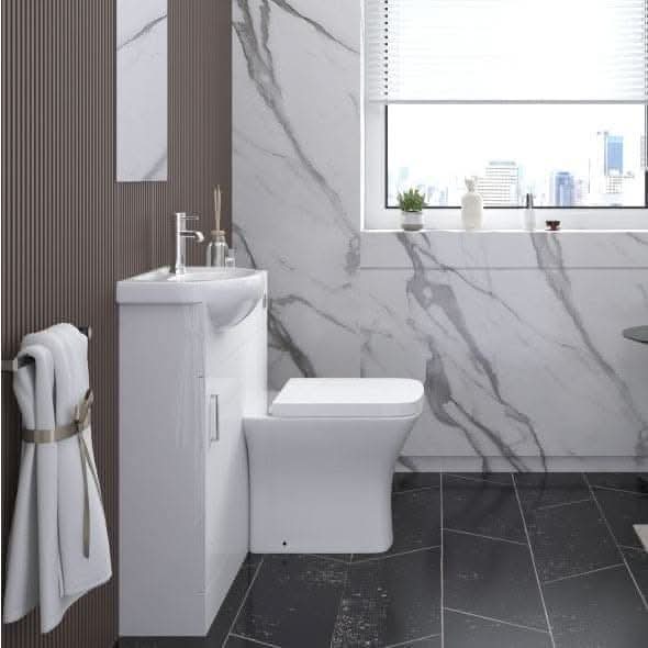 Petite Modern Flooratanding Bathroom Suite