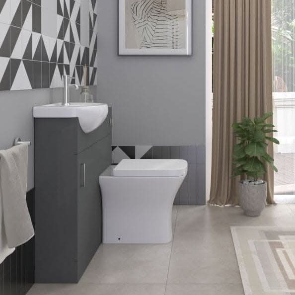 Petite Modern Flooratanding Bathroom Suite