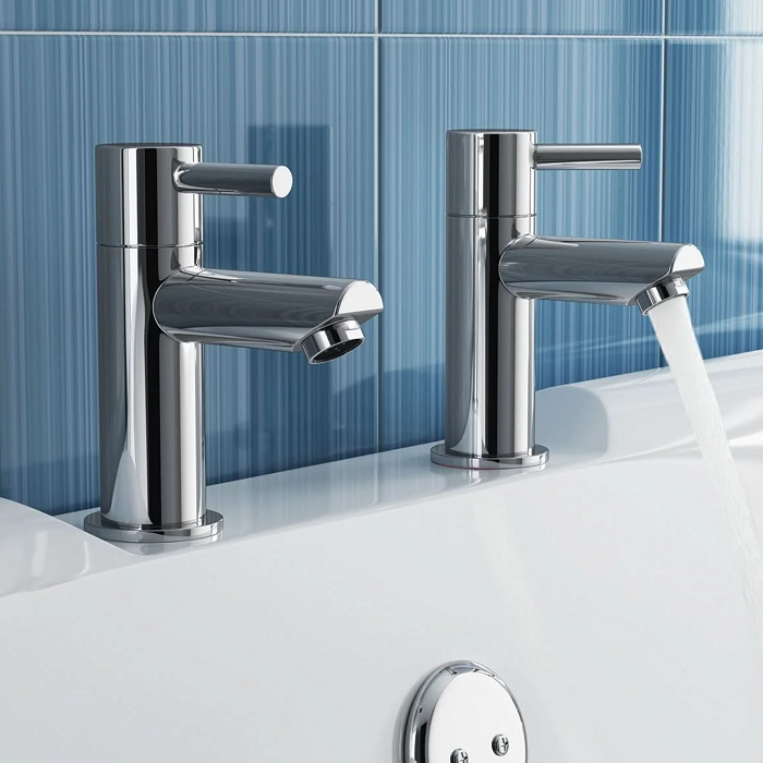 Delta Pair of Hot & Cold Bath Filler Tap - Chrome