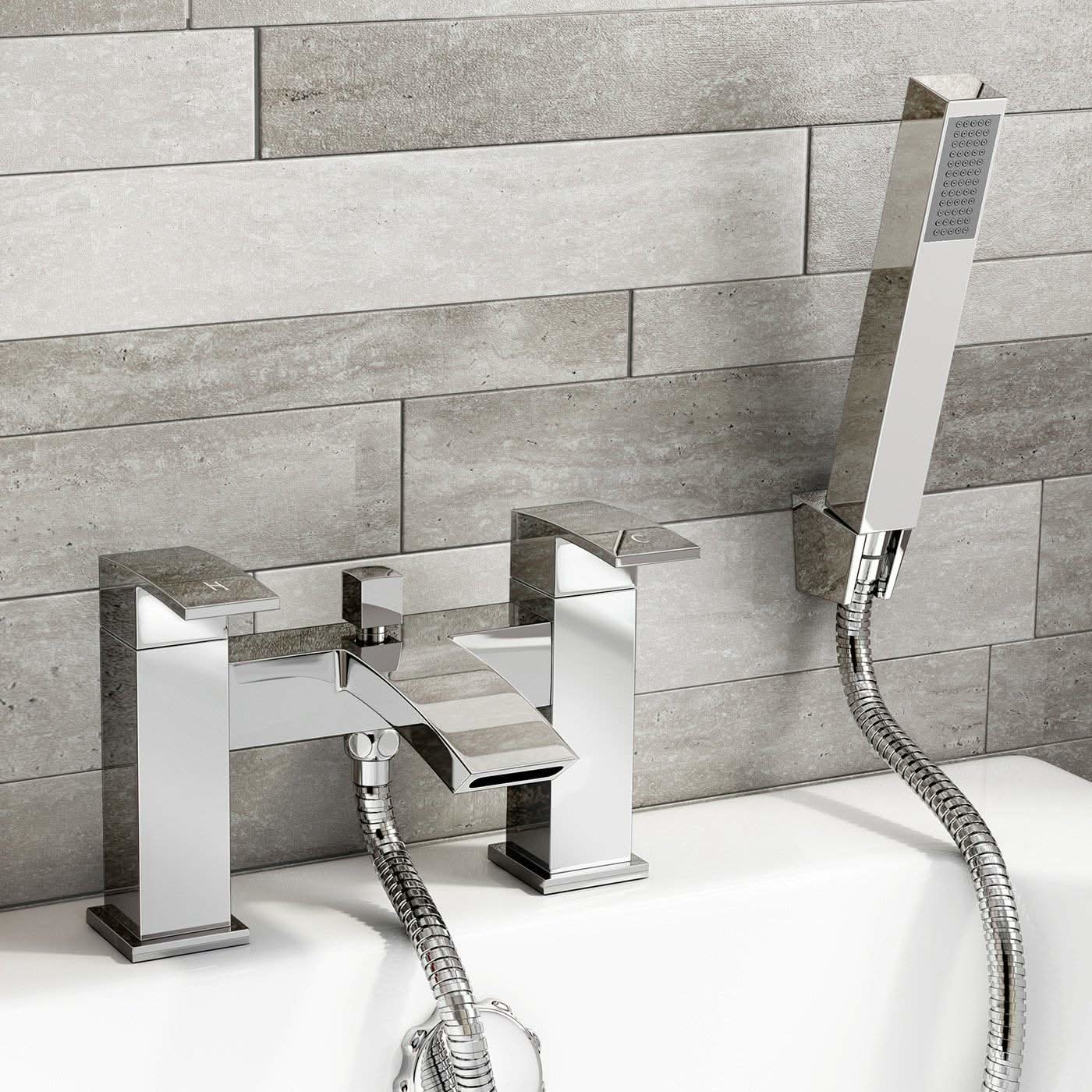 iBathUK Zylar Bath Filler Mixer Tap with Hand Held Shower Head, Versatile Shower with Bath Filler for Modern Bathrooms, Chrome