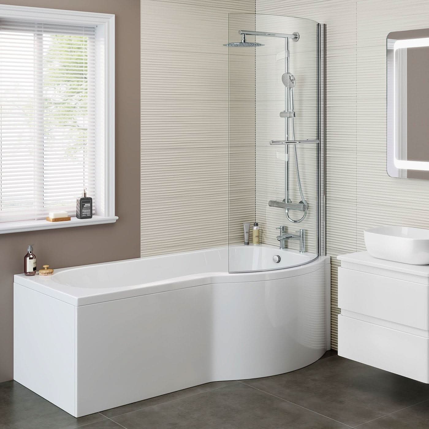 iBathUK Strux Right Hand P-Shaped Shower Bath with Screen, Rail & Front Panel, Modern P Shaped Bath with Screen, 1700 x 850mm