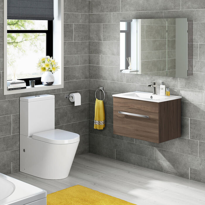 iBathUK Oslo Wall Mounted Mirror Cabinet, Triple Door Bathroom Wall Cabinet in 5 Shelves with Mirror, Modern Storage Unit with Bathroom Mirror in Landscape Orientation in Silver, 600 x 900mm