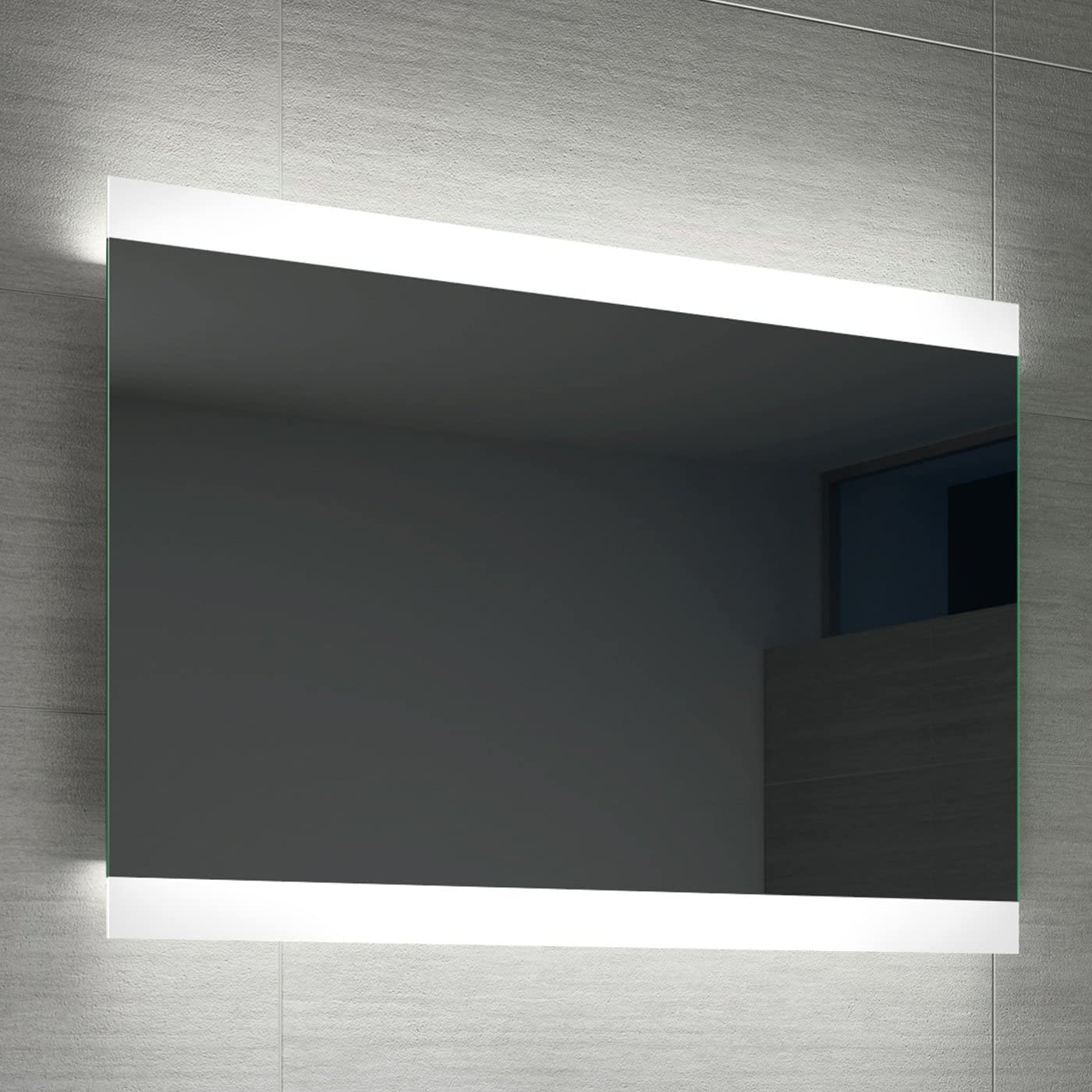 iBathUK Averra LED Illuminated Bathroom Mirror with Demister Pad & Sensor Control - White