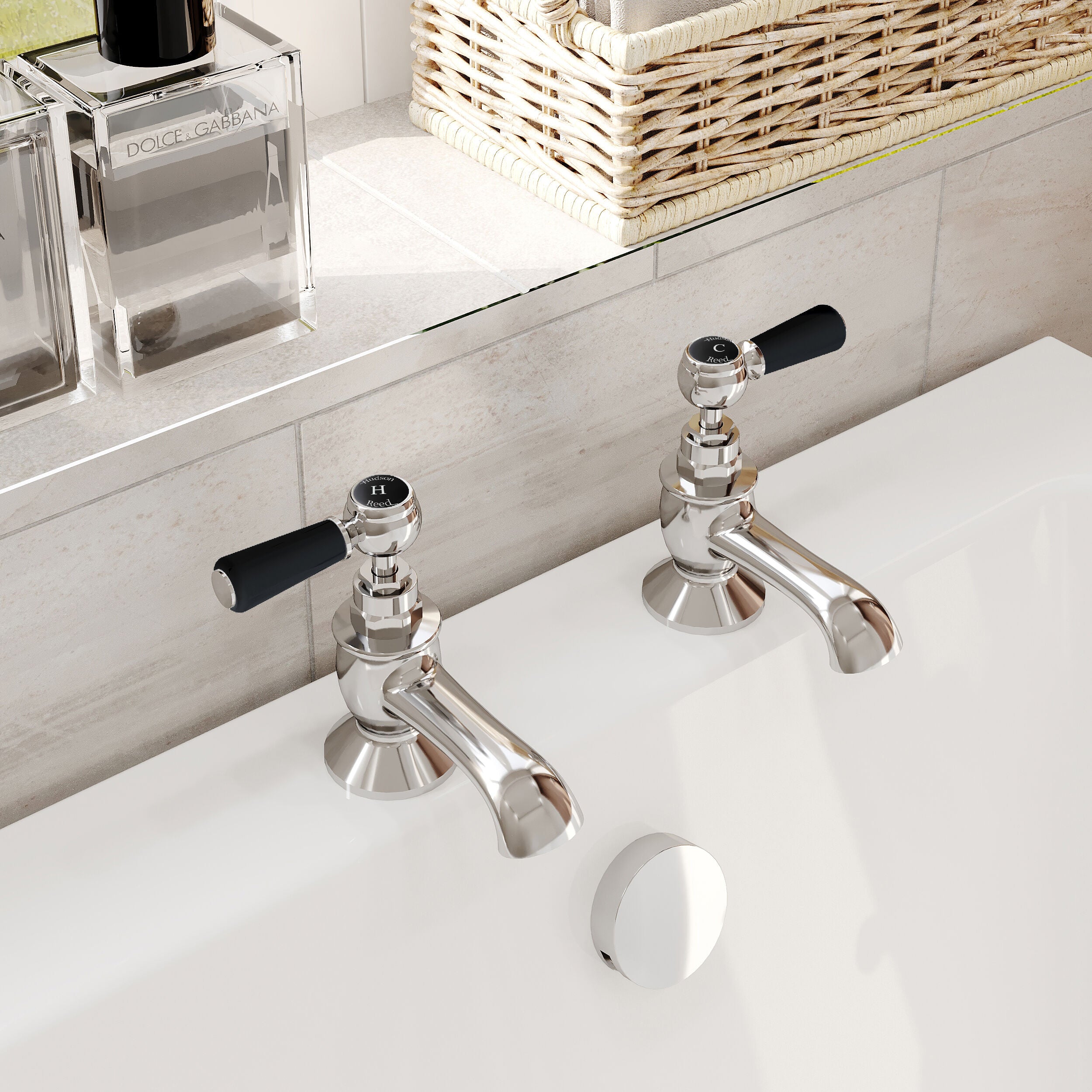 Claremont Topaz Lever Bath Pillar Taps