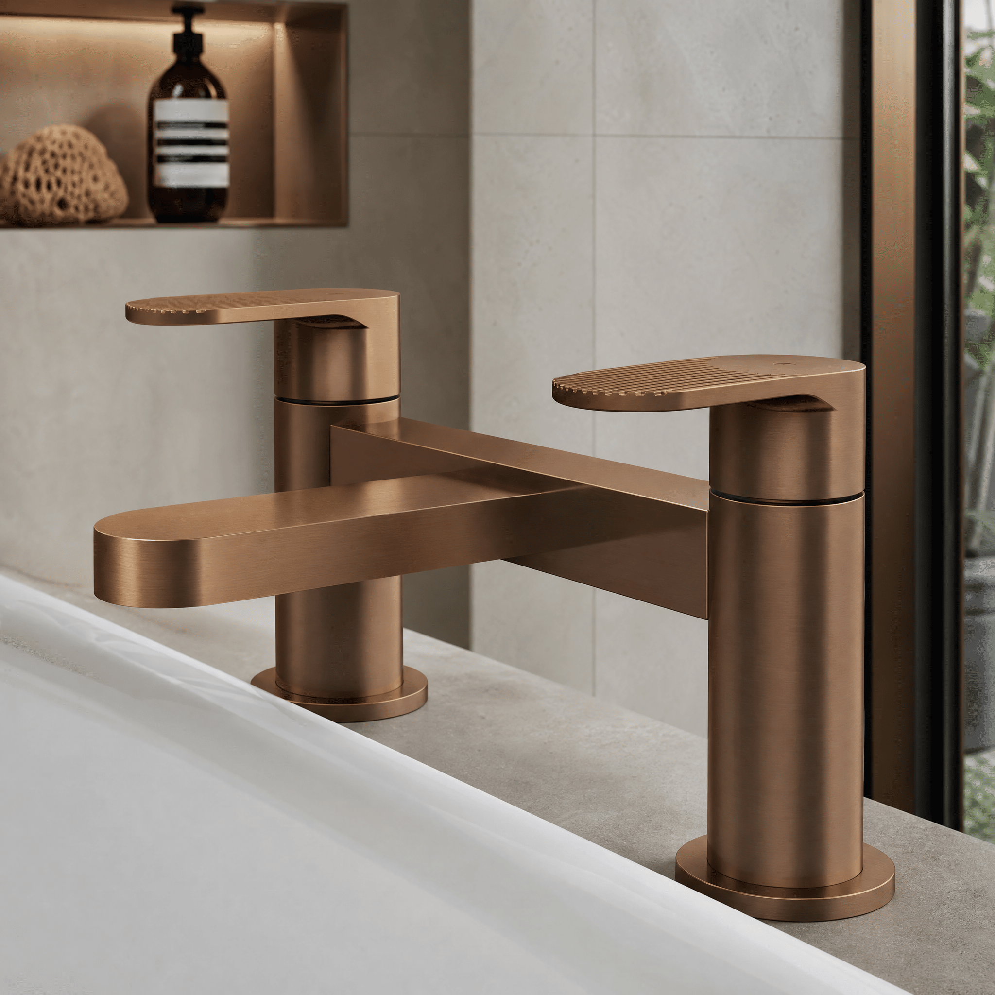 Cove Fluted Bath Filler Tap