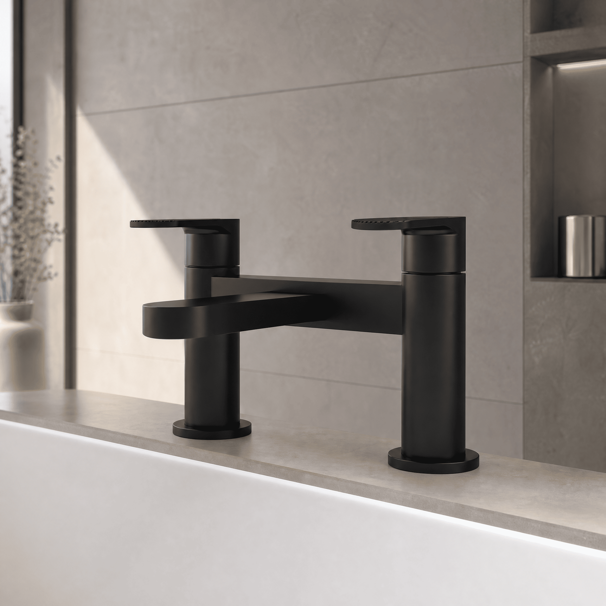 Cove Fluted Bath Filler Tap