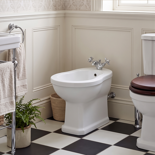 Classique Back to Wall Bidet - 1 TH - White