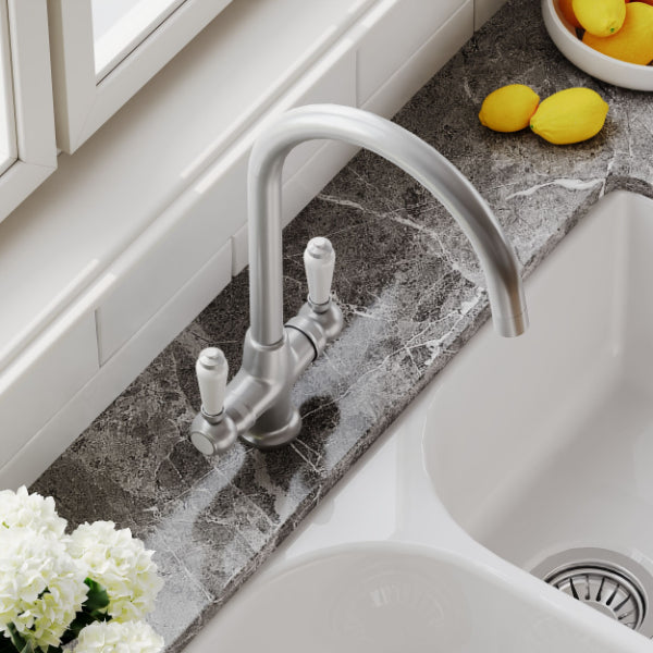 Radio Traditional Mono Dual Handle Kitchen Sink Mixer Tap