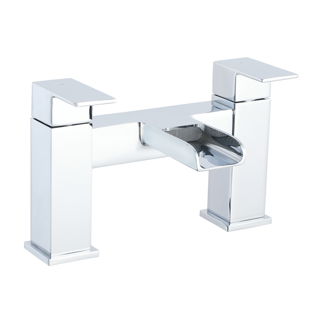 Kinetic Square Waterfall Bath Filler Tap