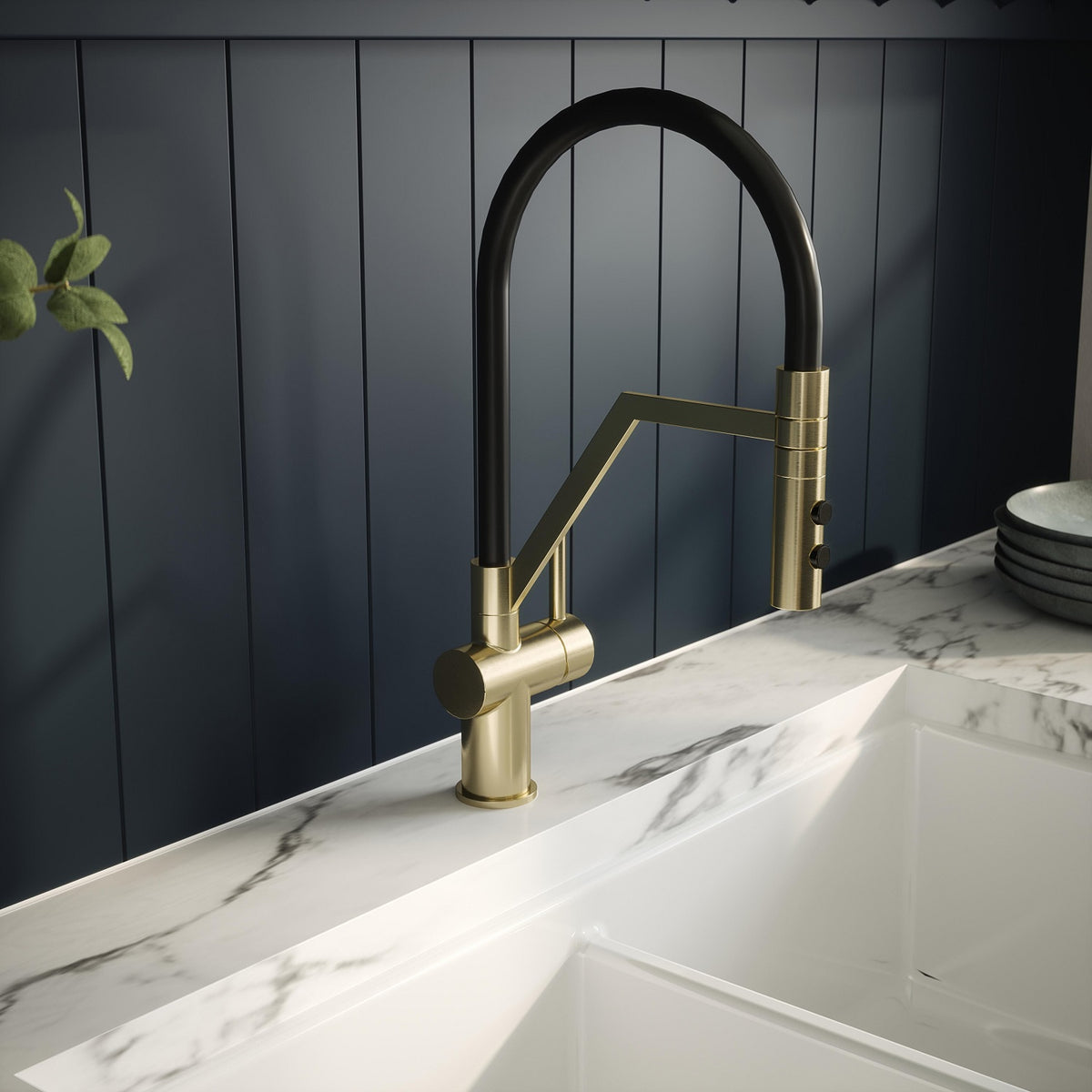 Sun Mono Single Lever Handle Kitchen Sink Mixer Tap