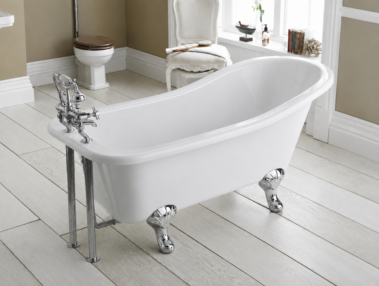 Horizon Freestanding Slipper Bath With Legs - White