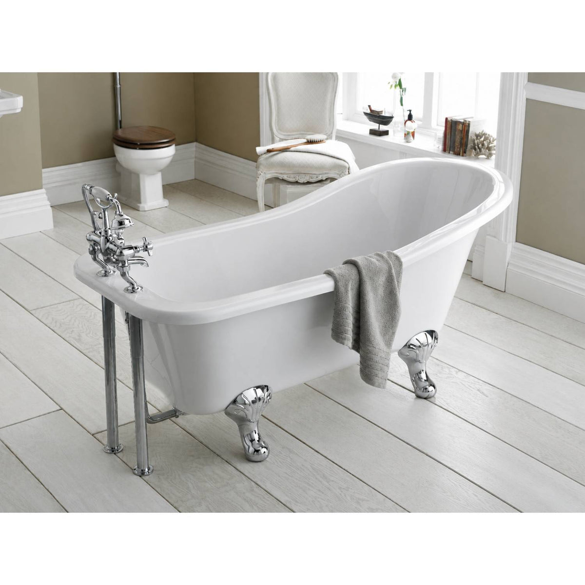 Horizon Freestanding Slipper Bath With Legs - White