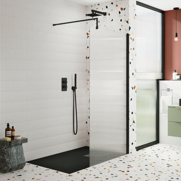 Contour 8mm Glass Fluted Wetroom Panel With Support Bar