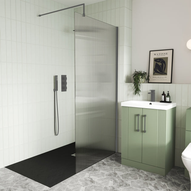 Contour 8mm Glass Fluted Wetroom Panel With Support Bar